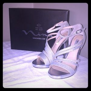 Nina Silver Glitter Platform High Heel shoes